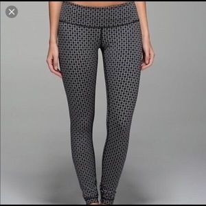🍋Lululemon Full-on Luon NWOT leggings